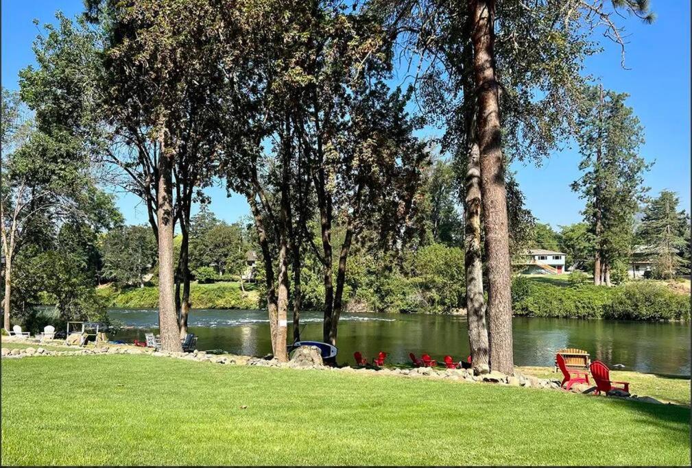 Loft 2 - Rogue River *